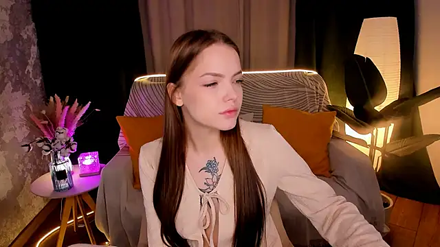 Snapshot of MelissaBell_ chatting on 11-08-25, 02:01 MelissaBell online show from 11-08-25, 02:01