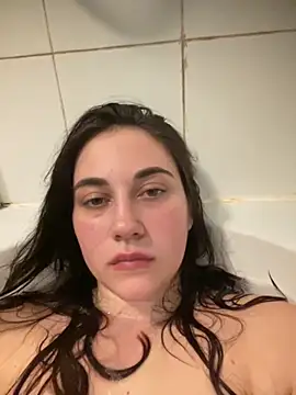 Snapshot of YourFrenchFeliciexo chatting on 10-28-25, 09:17 YourFrenchFeliciexo online show from 10-28-25, 09:17