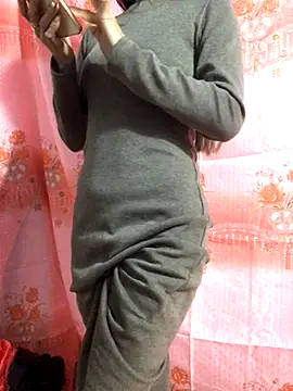 Snapshot of Kylie_beem chatting on 12-14-25, 03:01 Kylie beem online show from 12-14-25, 03:01