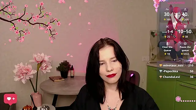 Mell Hyees online show from 11-14-25, 04:06