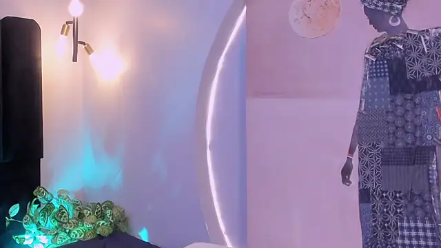 Juli Casanova online show from 11-21-25, 03:27