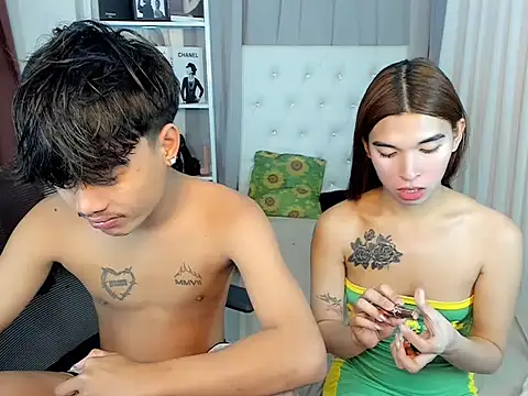 Snapshot of hardcocktwink chatting on 01-09-26, 04:32 hardcocktwink online show from 01-09-26, 04:32