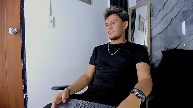 Alan-Smith1 online show from 11-26-25, 08:10