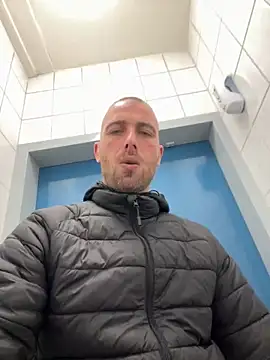 Rotteei1 online show from 10-29-25, 09:33