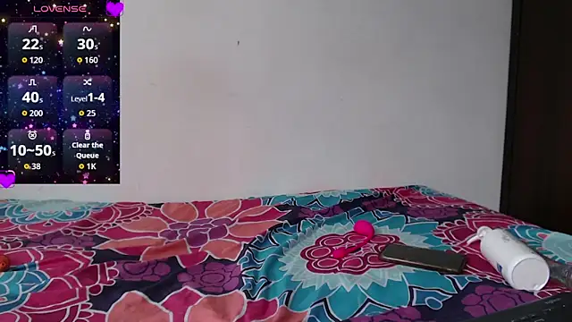 Nikki  uwu online show from 12-13-25, 07:53