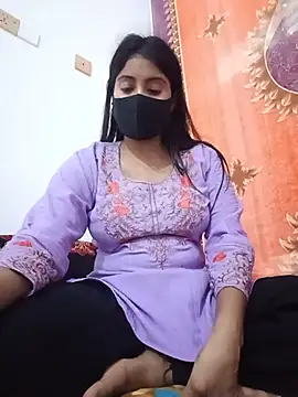 Snapshot of Hot_Angle chatting on 05-19-26, 11:49 Hot Angle online show from 05-19-26, 11:49