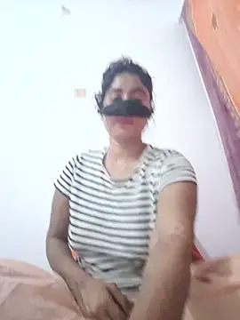 Snapshot of Hot_Angle chatting on 06-04-26, 10:38 Hot Angle online show from 06-04-26, 10:38