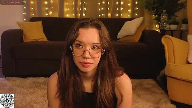 FabiolaCowing online show from 11-01-25, 05:04