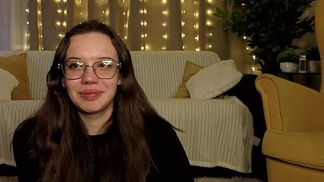 FabiolaCowing online show from 11-13-25, 06:29