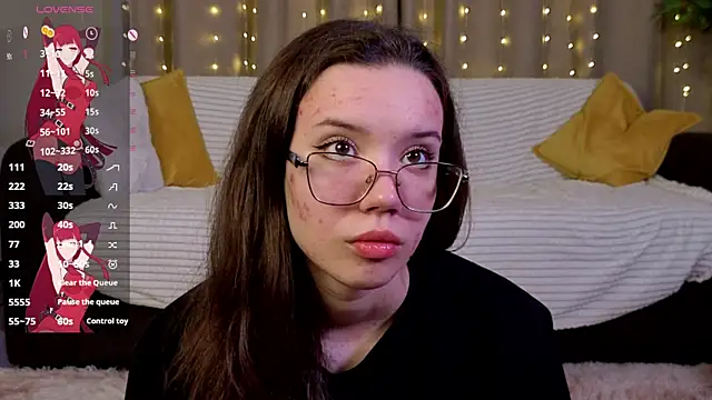 FabiolaCowing online show from 12-04-25, 08:17