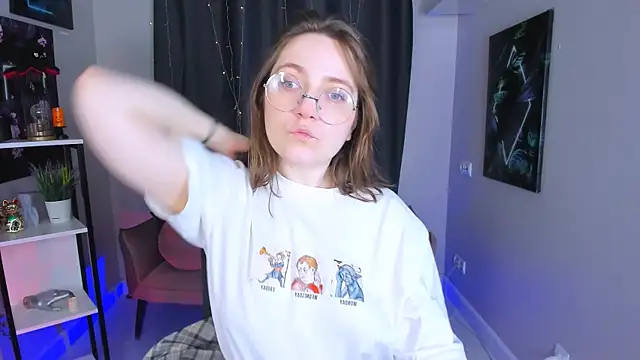 Snapshot of fairy_tara chatting on 11-04-25, 01:32 fairy tara online show from 11-04-25, 01:32