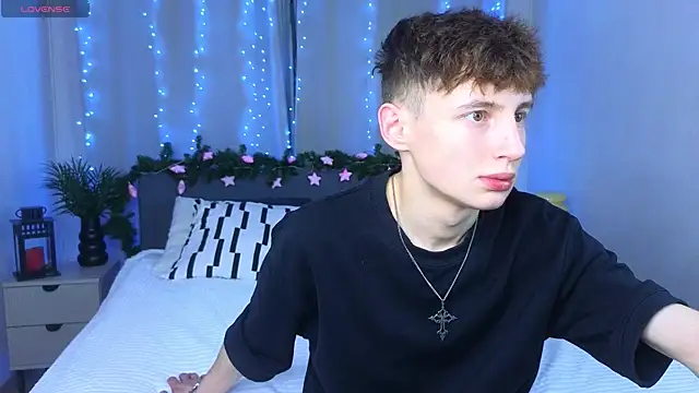 crisp1n online show from 12-04-25, 02:48