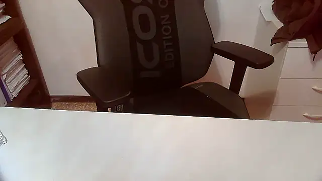 Snapshot of topg84 chatting on 01-08-26, 07:05 topg84 online show from 01-08-26, 07:05