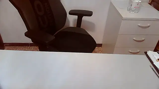 Snapshot of topg84 chatting on 01-11-26, 06:46 topg84 online show from 01-11-26, 06:46