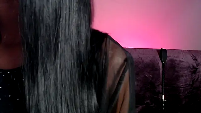 Snapshot of mistressdominanoire chatting on 10-21-25, 02:40 mistressdominanoire online show from 10-21-25, 02:40