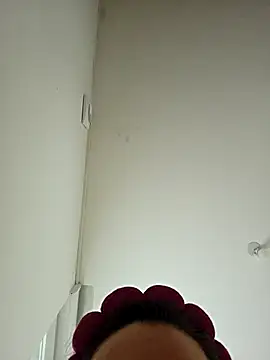 Snapshot of lasexycoquine59 chatting on 10-28-25, 08:18 lasexycoquine59 online show from 10-28-25, 08:18