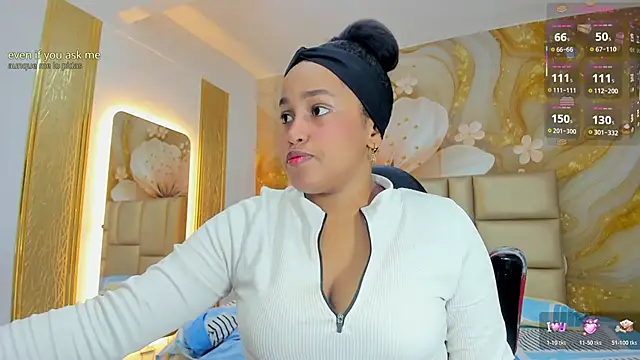 NahomiWalker  online show from 03-11-26, 07:53