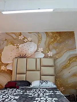 NahomiWalker  online show from 04-07-26, 07:03