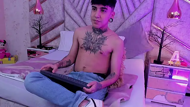 SantiOlsen online show from 12-03-25, 12:25