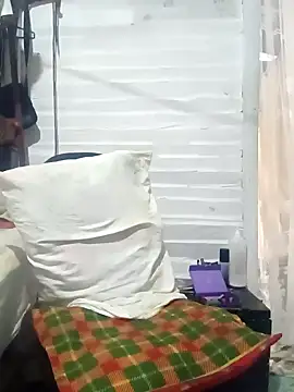 Snapshot of Estebanbigcock23 chatting on 02-22-26, 10:19 Estebanbigcock23 online show from 02-22-26, 10:19