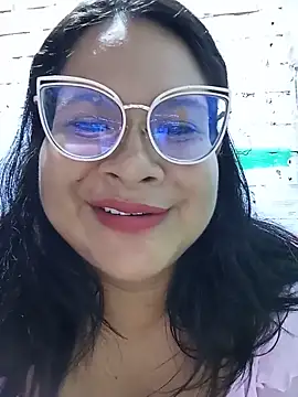 Snapshot of celeste122595 chatting on 06-01-26, 05:31 celeste122595 online show from 06-01-26, 05:31