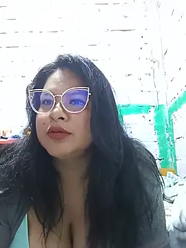 Snapshot of celeste122595 chatting on 07-04-26, 04:13 celeste122595 online show from 07-04-26, 04:13