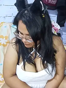 Snapshot of celeste122595 chatting on 07-15-26, 04:07 celeste122595 online show from 07-15-26, 04:07