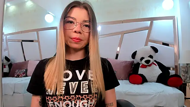 helen shanon online show from 11-21-25, 09:46