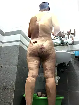 HinayLa online show from 01-16-26, 02:54