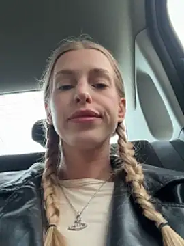 kira mia online show from 03-06-26, 03:19