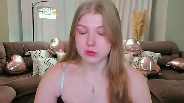 Stella Light online show from 02-18-26, 04:19