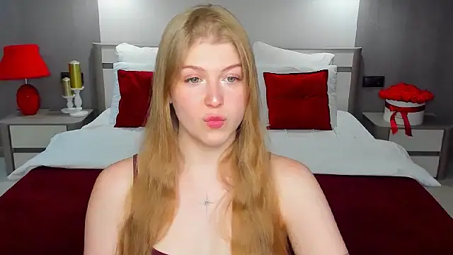 Stella Light online show from 06-24-26, 05:01