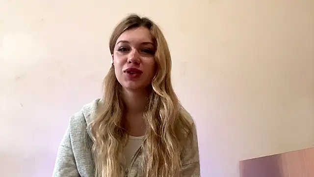 Fiorence Blonde online show from 10-21-25, 11:22