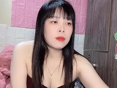 Butterfly kee online show from 11-24-25, 02:28