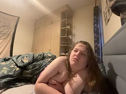 Scarletcum22 online show from 02-10-26, 07:23