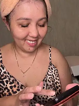 Love  Mom online show from 10-21-25, 07:14