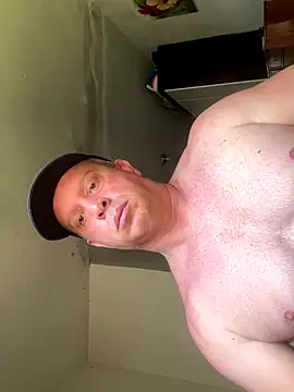 Snapshot of wellingtonmds chatting on 10-22-25, 01:11 wellingtonmds online show from 10-22-25, 01:11