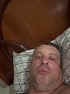 Snapshot of wellingtonmds chatting on 11-06-25, 12:11 wellingtonmds online show from 11-06-25, 12:11