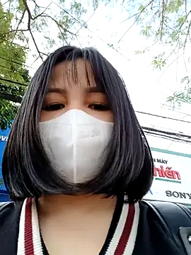 Mina-02 online show from 12-18-25, 07:47