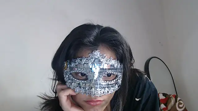 Hottie hania online show from 12-19-25, 05:53