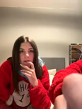 Brunnettebabe007 online show from 11-26-25, 12:44