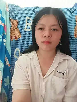 Snapshot of lisa-bae00 chatting on 06-14-26, 12:19 lisa-bae00 online show from 06-14-26, 12:19