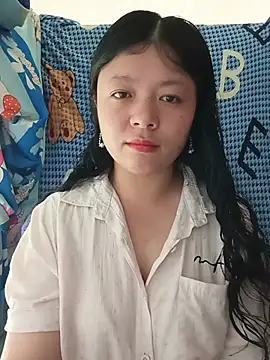 Snapshot of lisa-bae00 chatting on 06-14-26, 03:30 lisa-bae00 online show from 06-14-26, 03:30