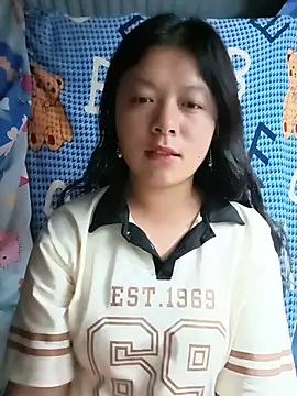 Snapshot of lisa-bae00 chatting on 06-16-26, 02:09 lisa-bae00 online show from 06-16-26, 02:09
