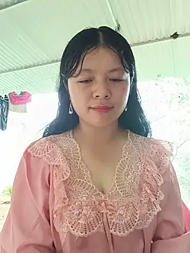 Snapshot of lisa-bae00 chatting on 06-17-26, 03:53 lisa-bae00 online show from 06-17-26, 03:53