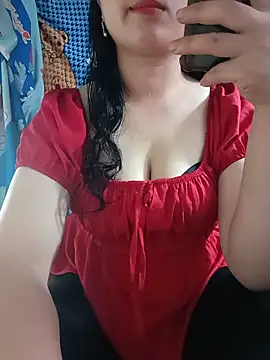Snapshot of lisa-bae00 chatting on 06-18-26, 10:30 lisa-bae00 online show from 06-18-26, 10:30