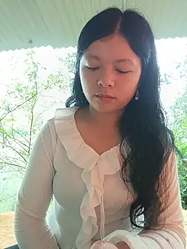 Snapshot of lisa-bae00 chatting on 06-22-26, 01:29 lisa-bae00 online show from 06-22-26, 01:29