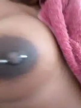 Snapshot of Jennyy31 chatting on 11-05-25, 11:43 Jennyy31 online show from 11-05-25, 11:43