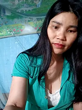 Bear bear0 online show from 04-18-26, 10:21