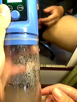 Snapshot of mrbigso22 chatting on 11-04-25, 10:36 mrbigso22 online show from 11-04-25, 10:36